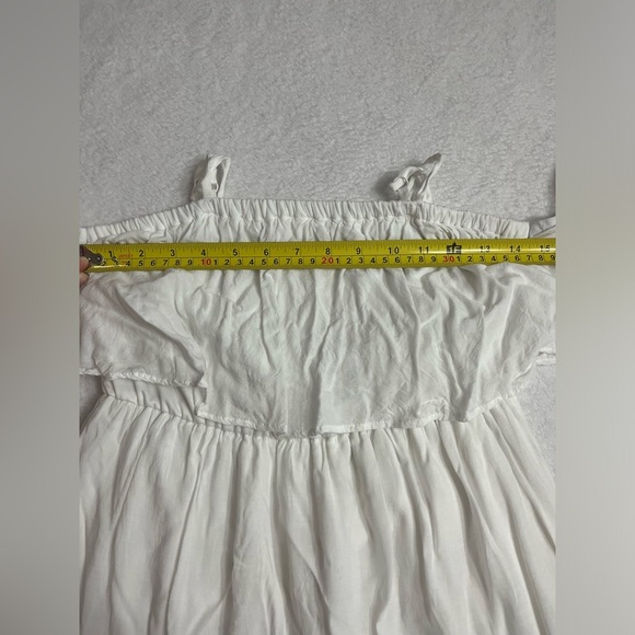 Miami size small cold shoulder mini dress white with embroidered floral print - Picture 10 of 13